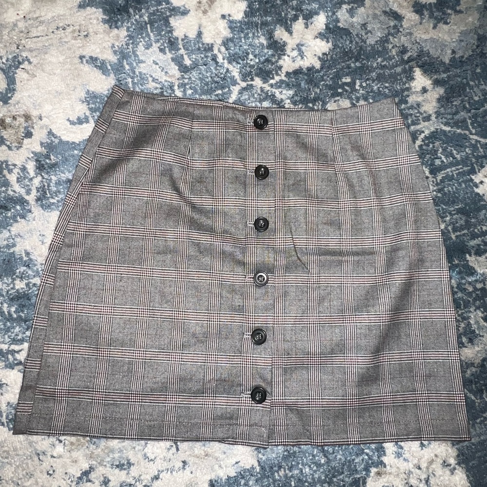 FOREVER 21 plaid button down shirt